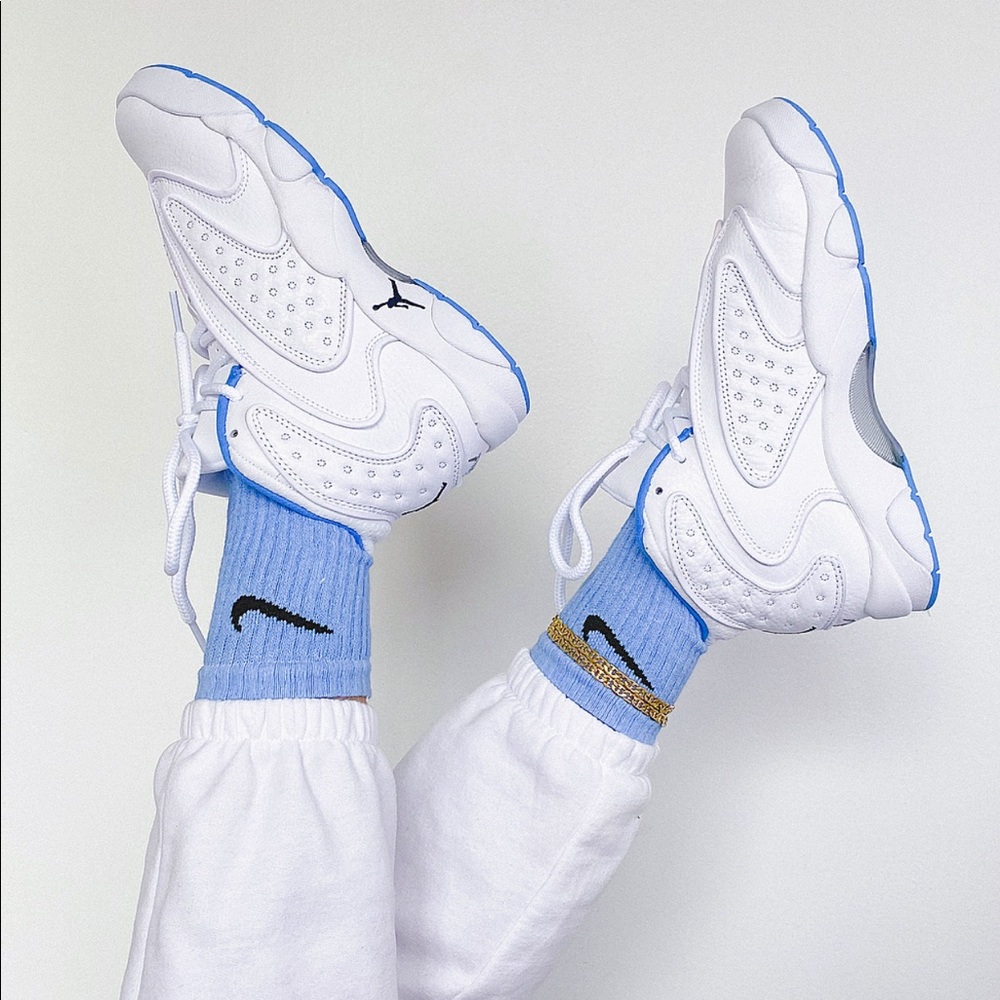 Nike air jordan sneakers - Picture 1 of 5